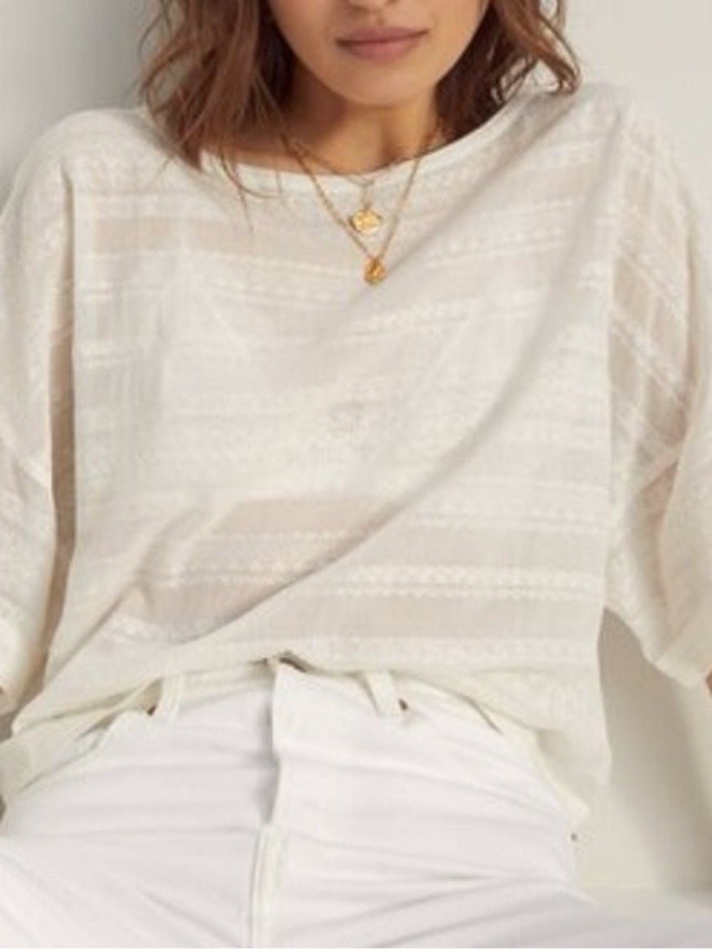 Aritzia Wilfred White Short-Sleeve Boxy Tee Small